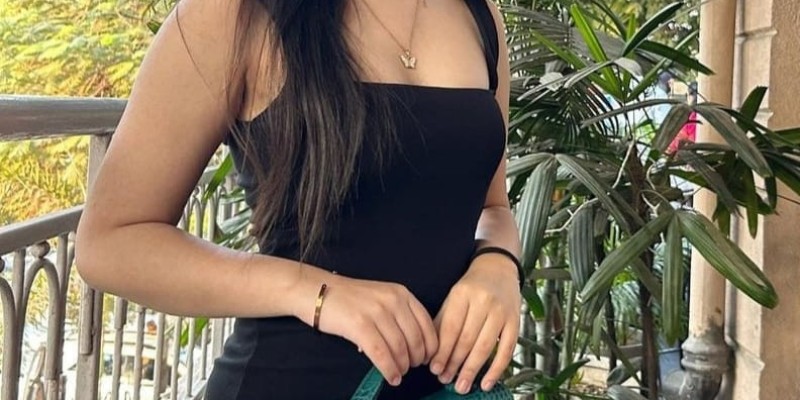 Call Girls Noida and Sector 18 Noida Escort Profiles @ 9220592151 image 1