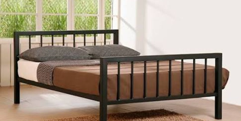 Iron bed image 2