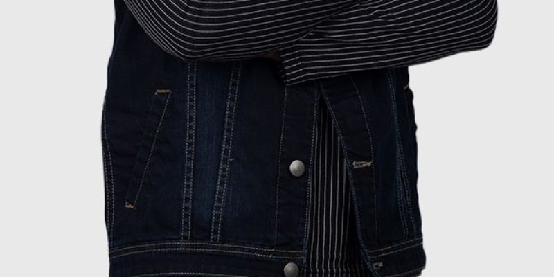 HR Clothing's The Ultimate Sale Flat 20% & 50% Off 2 