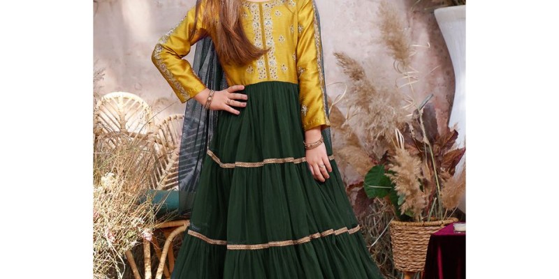 Sana's Women's day sale Flat 10% off 2 