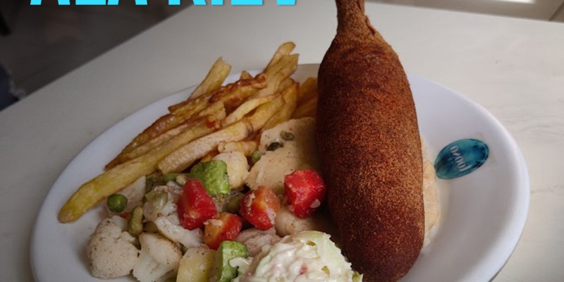 Toosa Offers Deal Burger Platter Box For Rs.3570/- +tax 2 