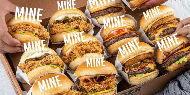 Burger O'Clock Bundle Pack For Rs.2799/- 2 