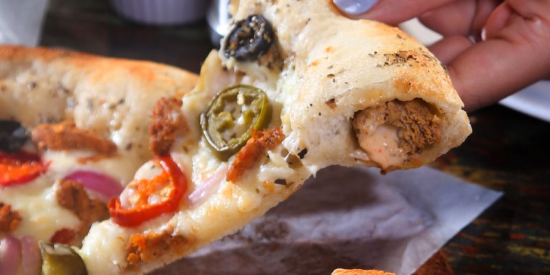 Caesar's Pizza Value Deal 8 For Rs.1699/- 2 