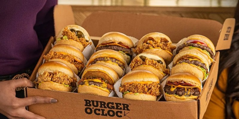 Burger O'Clock Crunchos Special Deal 1 For Rs.799/- 2 