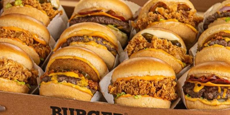 Burger O'Clock Mighty Deal 6 For Rs.2999/- 2 