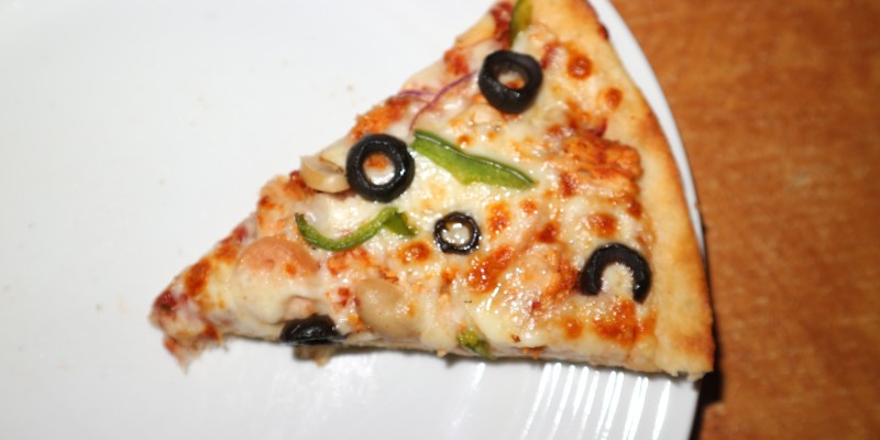 Pizza Bite Champions World Cup Deal 2 For Rs.2000/- 2 