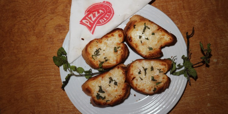 Pizza Bite Champions World Cup Deal 5 For Rs.800/- 2 