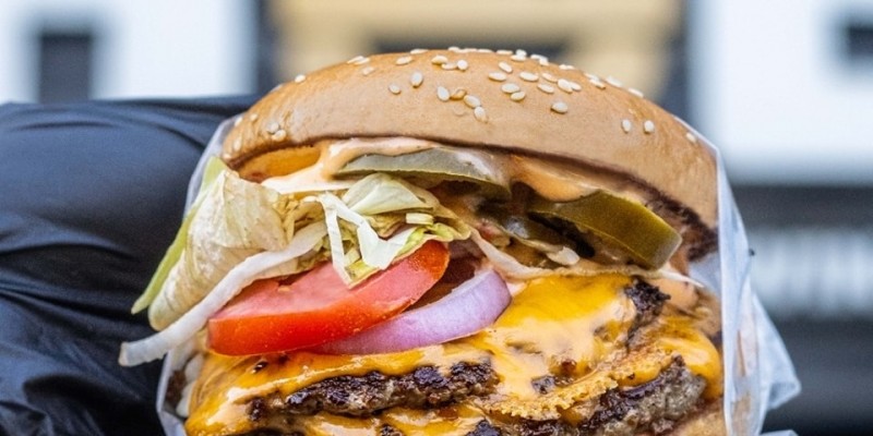 HOB - House Of Burgers Duo Deal For Rs.1299/- 2 