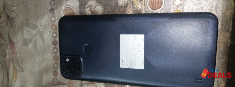 I am selling my realme C21y, available with original charger, image 2