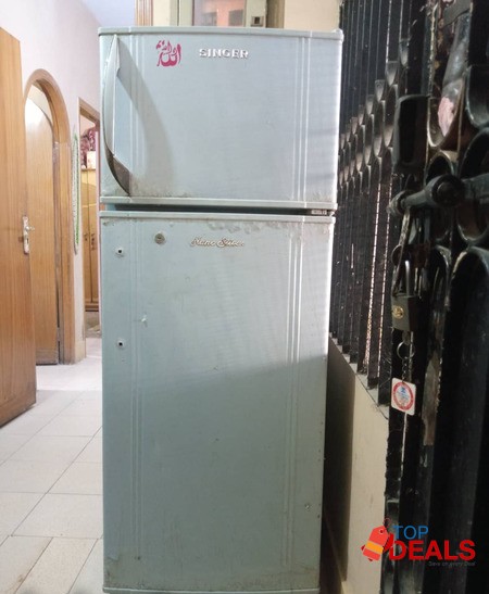 sale fridge singer normal condition image 4