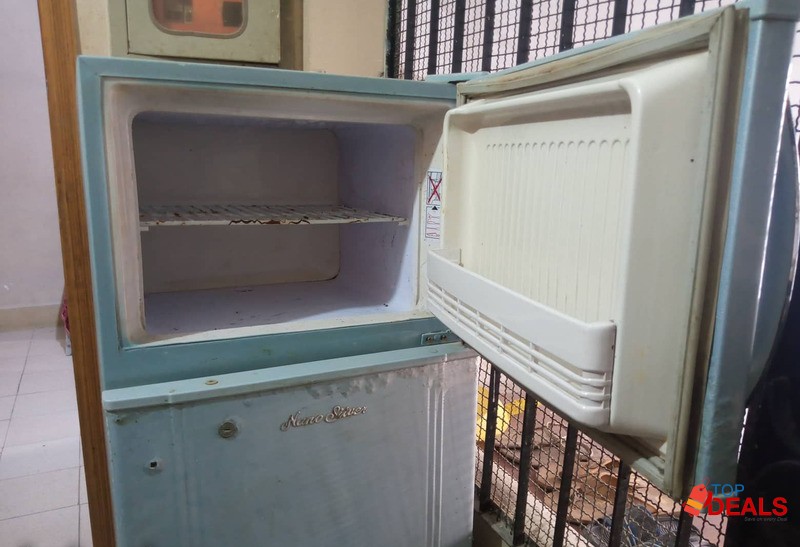 sale fridge singer normal condition image 5