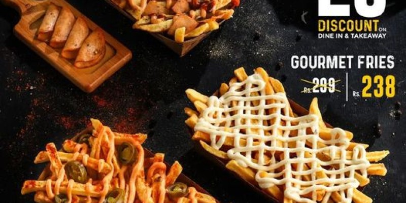 Pakistan Day Celebrate with "Burger O'Clock" Flat 23% off 3 