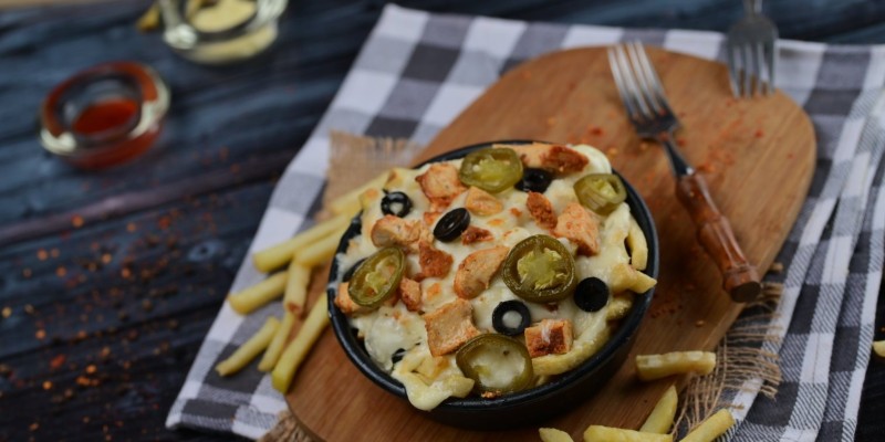 2 Guy's Bistro Super Saver Deal For Rs.375/- 3 