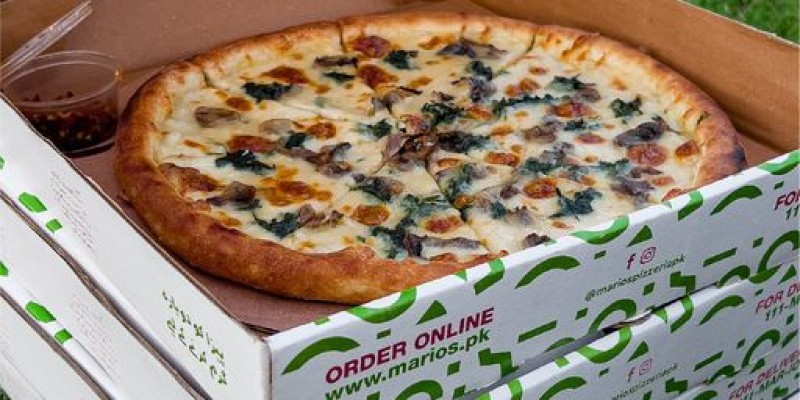 Mario's Pizzeria Midnight Ramadan Deal For Rs.1450/- 3 