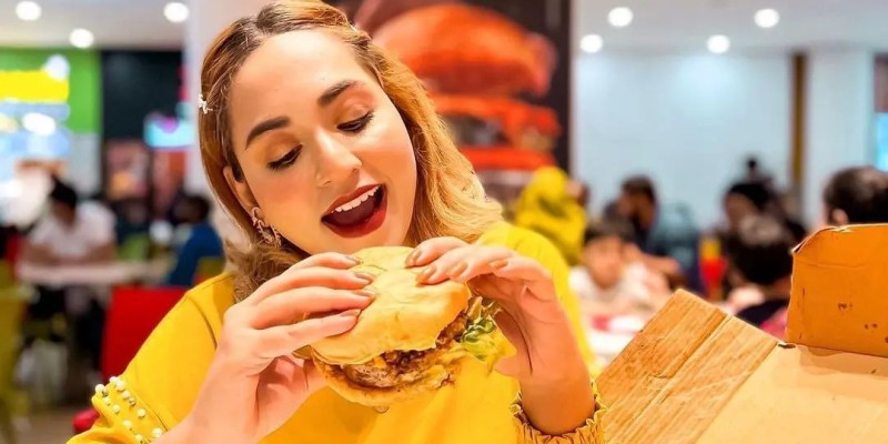 Burger O'Clock Summer Deal Starting Rs. 699 3 