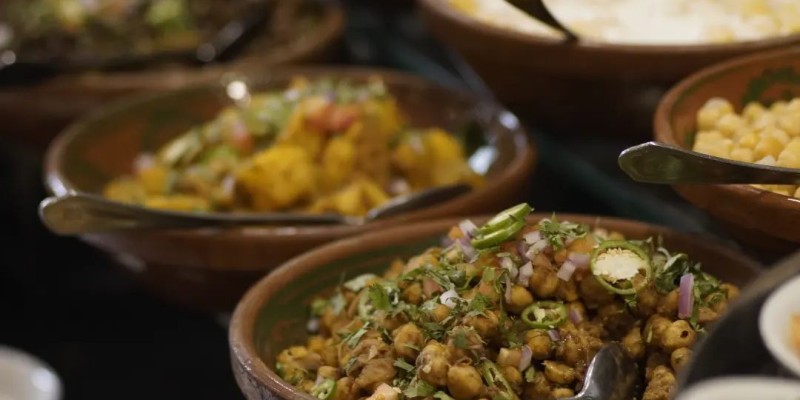 40% discount on Nadia Coffee Shop with HBL Bank 3 