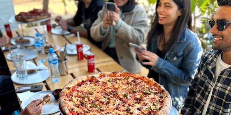 Famous O's Pizza FLAT 10% off on Entire Order 3 