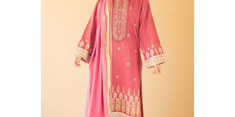 Orient Textiles FLAT 50% off on Ready to Wear 3 