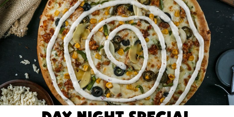 Day Night Pizza! Enjoy 60% Discount On Deal 5 For Rs.1099/- 3 