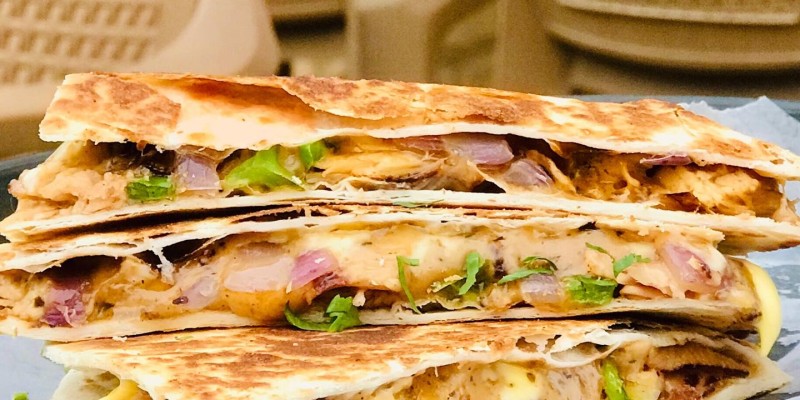 Burridos Gourmet Deal 1 For Rs.725/- 3 