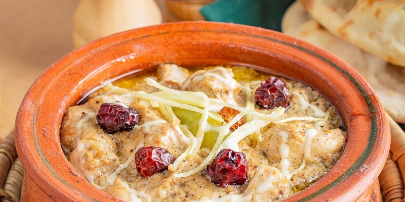 Karachi Foods Chotu Meal 1 For Rs.450/- 3 