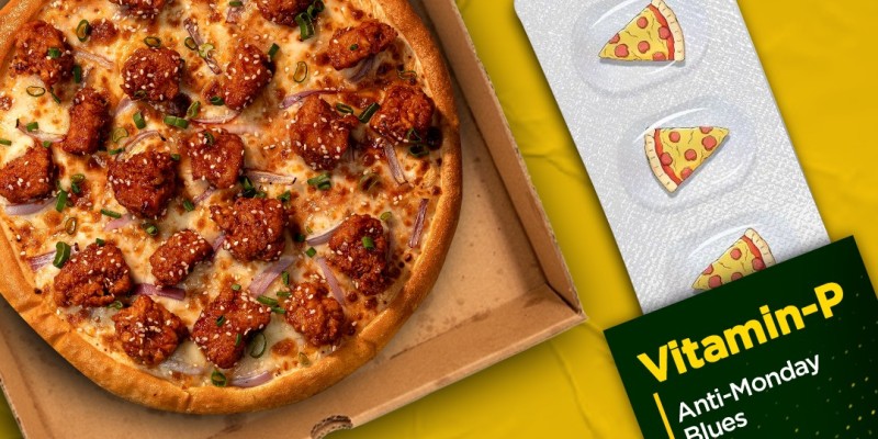 Yellow Taxi Pizza Co.Double Feast Deal 3 For Rs.4395/- 3 