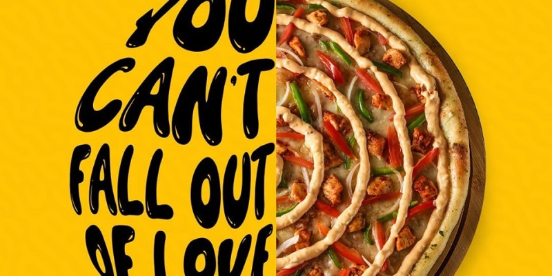 Chuckles Pizza Match up Deal 4 For Rs.1199/- 3 