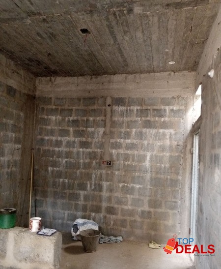 80 SQUARE YARDS LEASED HOME FOR SALE, GULSHAN DAD RAHEEM BONDARY WALL image 3