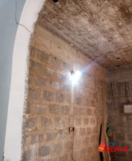 80 SQUARE YARDS LEASED HOME FOR SALE, GULSHAN DAD RAHEEM BONDARY WALL image 5