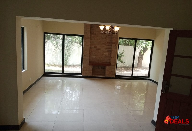 North Banigala 10 Marla corner Brand New house for sale image 3