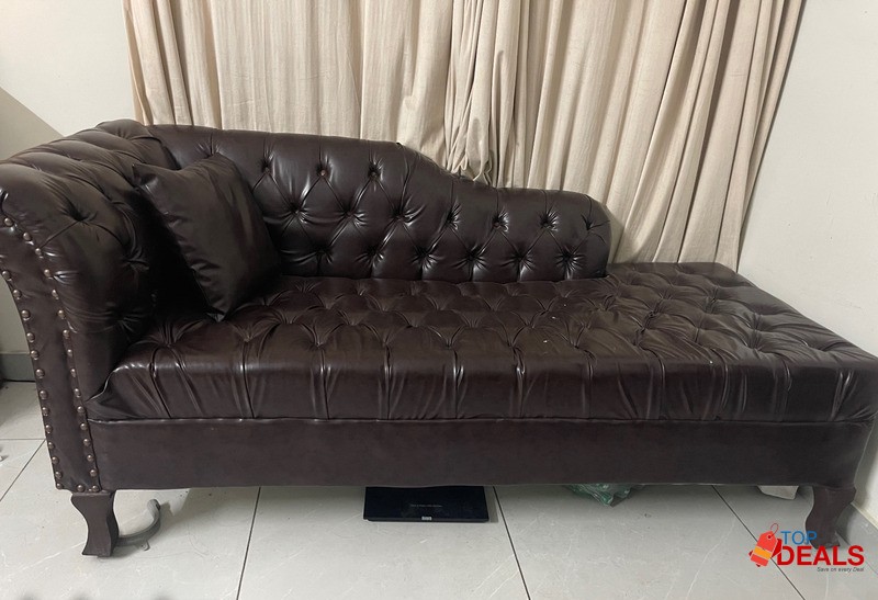 Leather daybed or sethi image 2