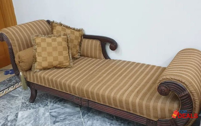 Beautiful Dewaan made with Chinioti Wood image 1