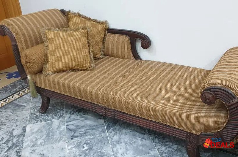 Beautiful Dewaan made with Chinioti Wood image 3