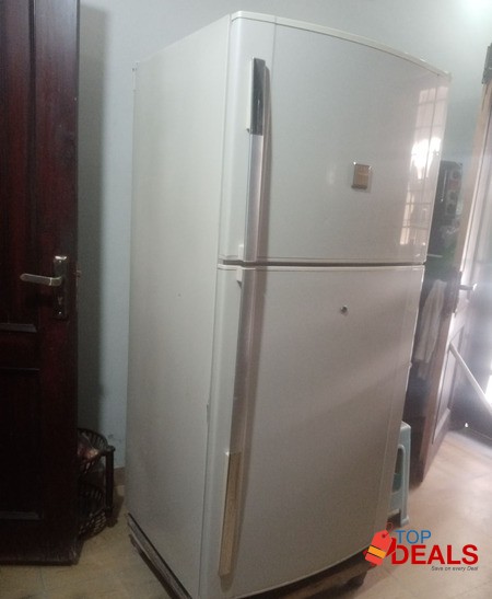 Dawlance large size fridge excellent cooling for sale image 2