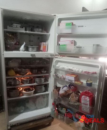 Dawlance large size fridge excellent cooling for sale image 3