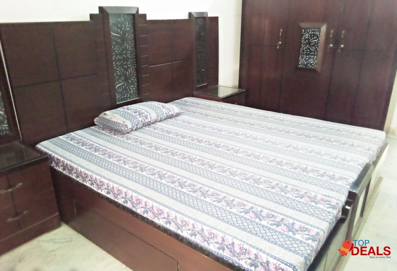 COMPLETE BED SET WITH MATTRESS image 1