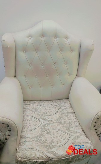 7seater sofa.. new condition.. only 3 month used.. image 1