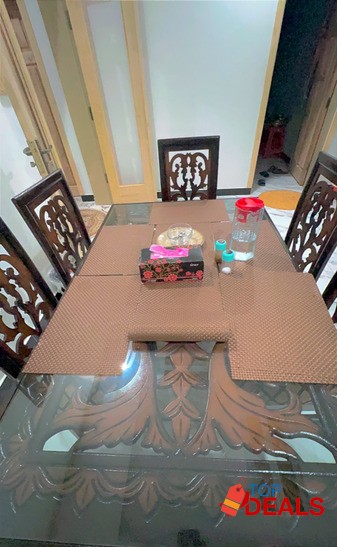 6 seater Dining Table image 1