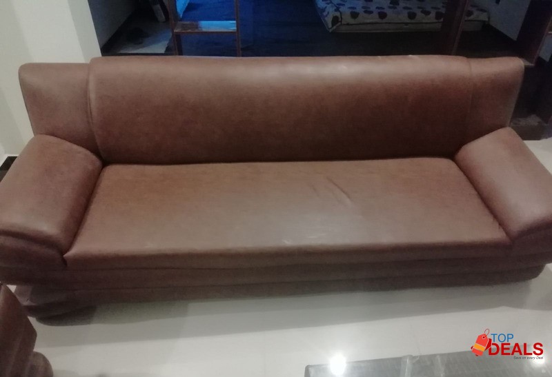 7 seater lwather sofa for sale in Bahria Enclave Islamabad image 1
