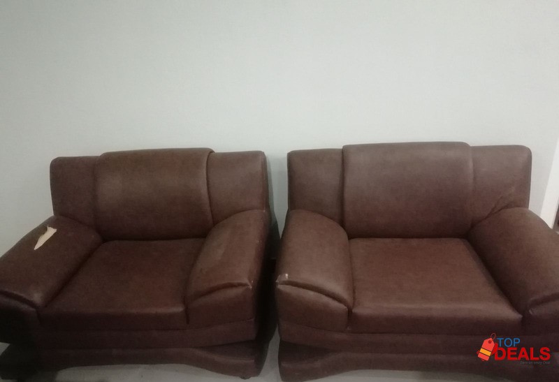 7 seater lwather sofa for sale in Bahria Enclave Islamabad image 2