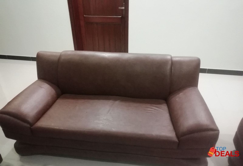 7 seater lwather sofa for sale in Bahria Enclave Islamabad image 3