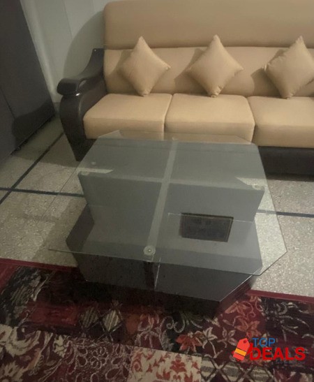 New 6 Seeter Sofa Unique Style With Glass Table image 3