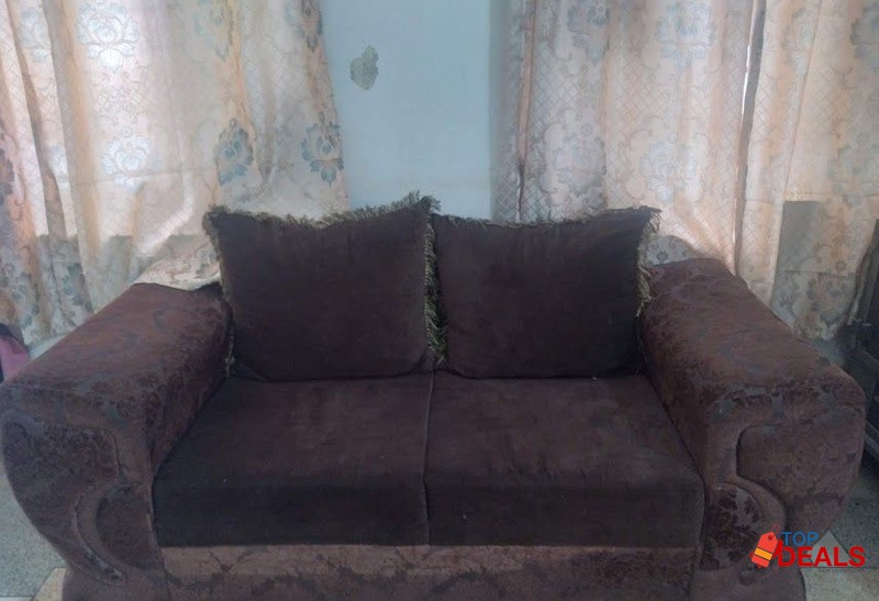 3 2 1 sofa in good condition image 1
