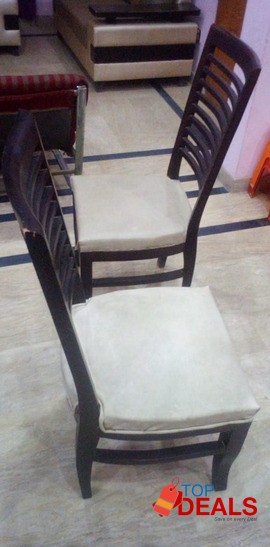 Dining Table with 6 chairs image 1