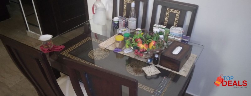 Dinning Table with 4 chairs. image 1