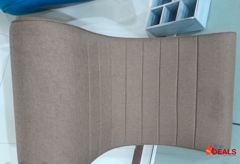 Rocking chairs in best condition image 3