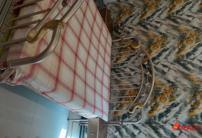Double bed set Iron used with deco paint image 3