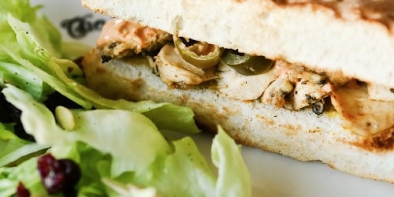 40% Discount at "The Coffee Bean & Tea Leaf - Pakistan" With HBL Bank 4 