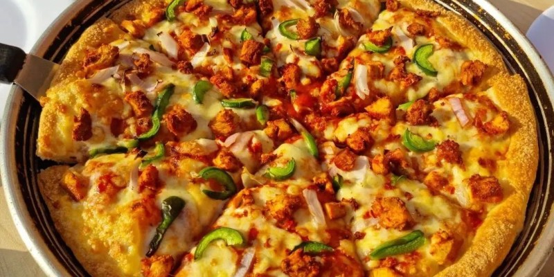40% Discount at "Pizza Max" With HBL Bank 4 