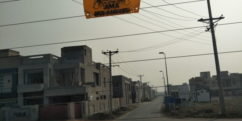 Electric Fencing Nemtek Top Wall Security wires image 4